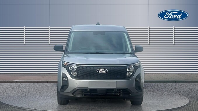 Ford Transit Courier E-Transit Courier 100kW 43kWh Trend Van Auto - Image 3
